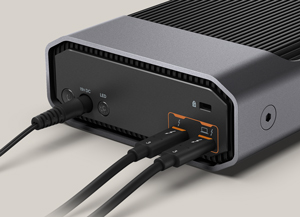 Thunderbolt 3  USB 3.2 Gen 2ɑΉ