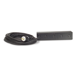 У AP7584 Rack PDU Extender Basic 2U 30A 208V (4)L6-30